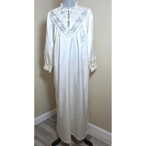 Vtg Kathryn Ivory Lace Nightgown Romantic Bridal Cottagecore Long Nylon Tricot